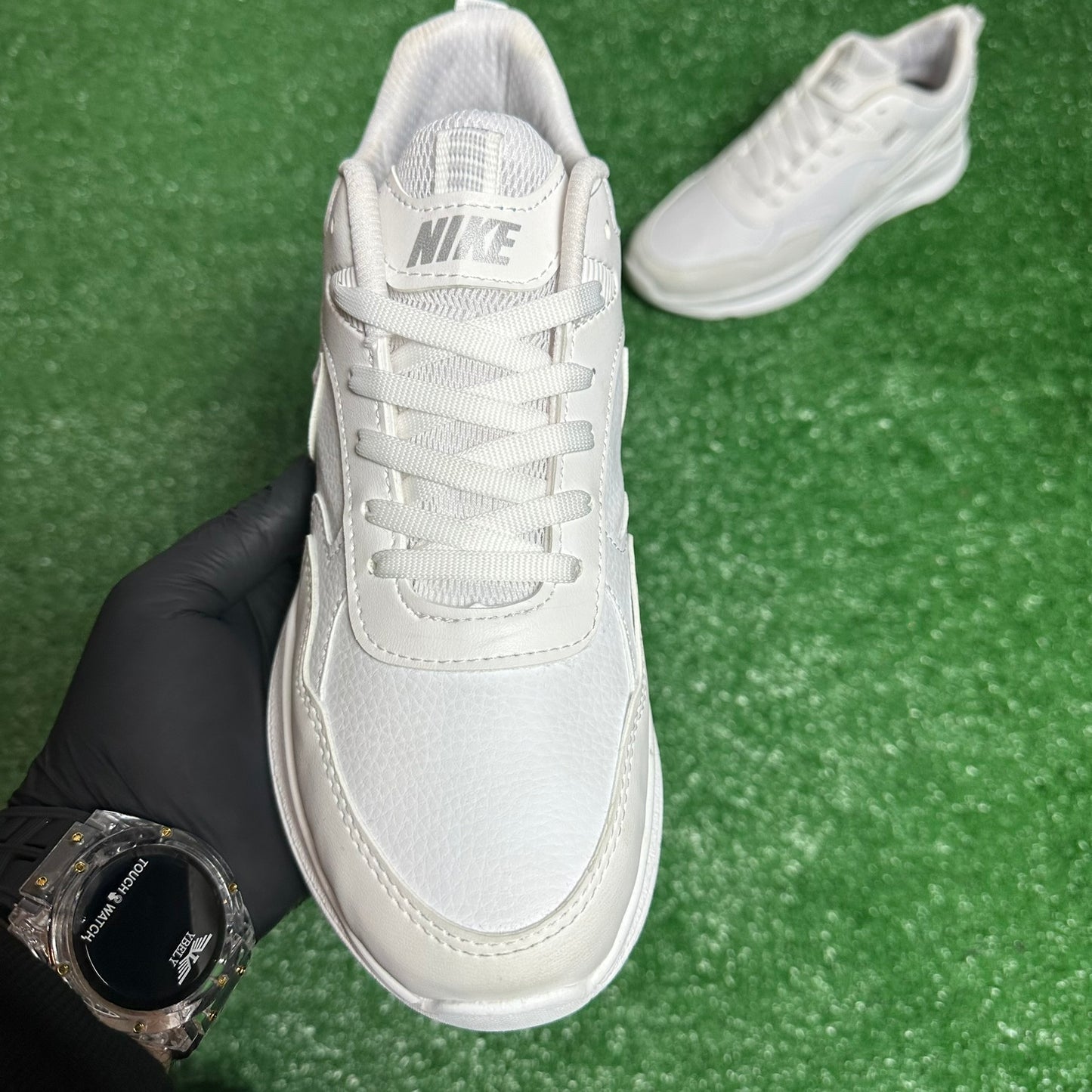 INCALTAMINTE BARBATI COD 706 ALB ALB NOU