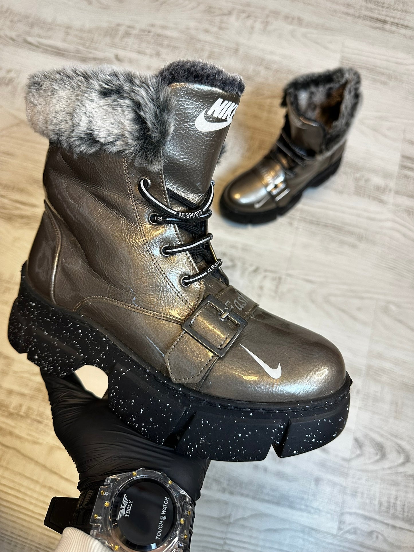 GHETE DAMA LICHIDARE STOC COD 5002