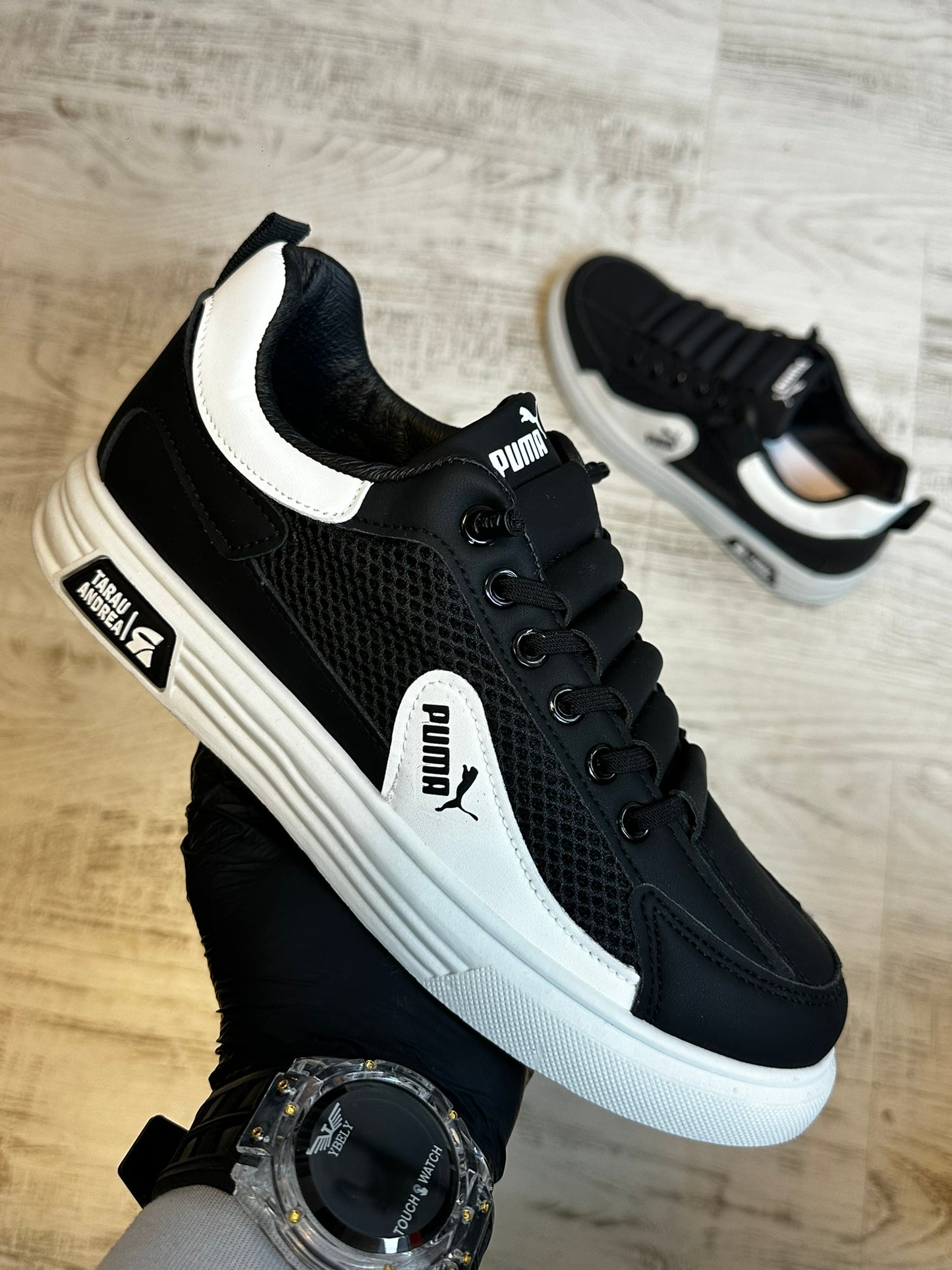 INCALTAMINTE BARBATI NEGRU ALB  MODEL NOU COD 446